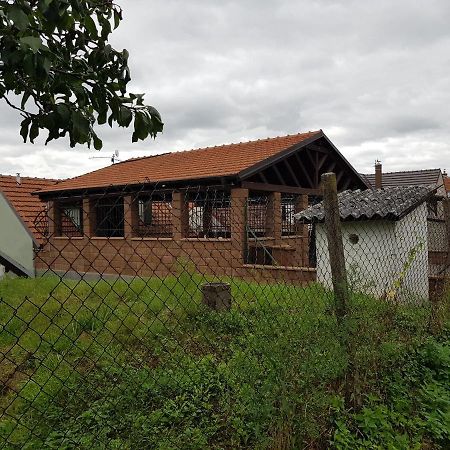 Villa Sklep U Cejku à Mutěnice Extérieur photo