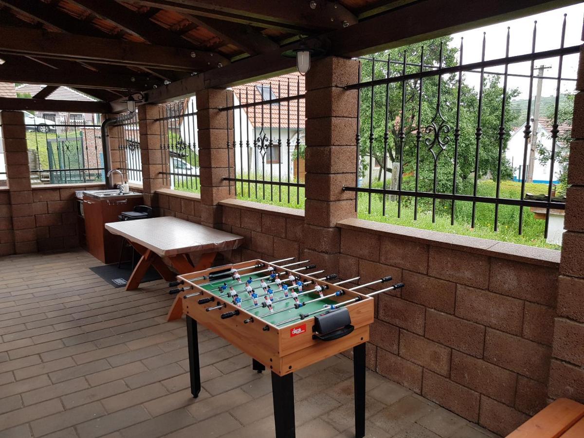 Villa Sklep U Cejku à Mutěnice Extérieur photo