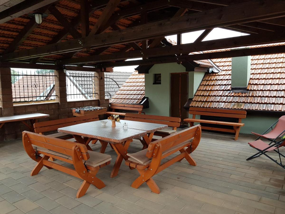Villa Sklep U Cejku à Mutěnice Extérieur photo