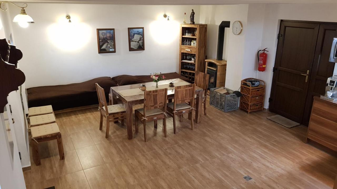 Villa Sklep U Cejku à Mutěnice Extérieur photo
