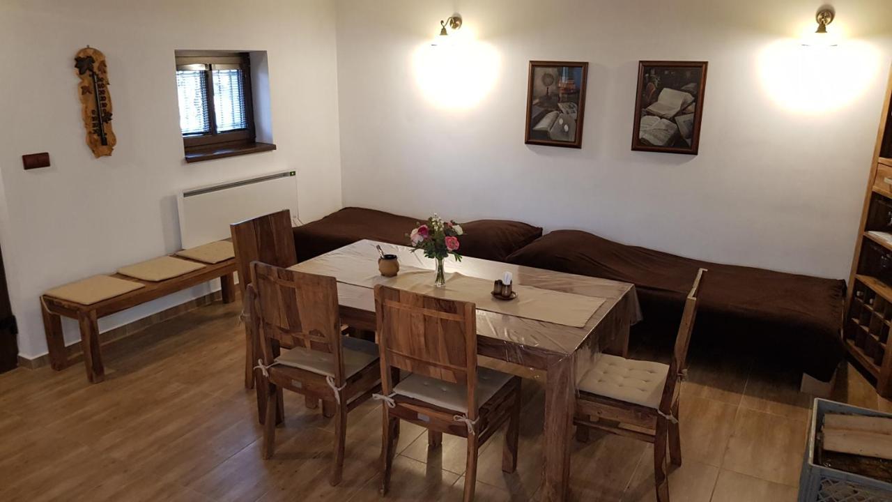 Villa Sklep U Cejku à Mutěnice Extérieur photo